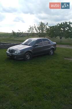 Седан Geely MR 2012 в 