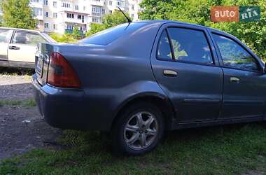 Хетчбек Geely MR 2007 в 