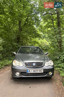 Хэтчбек Geely MR 2012 в 