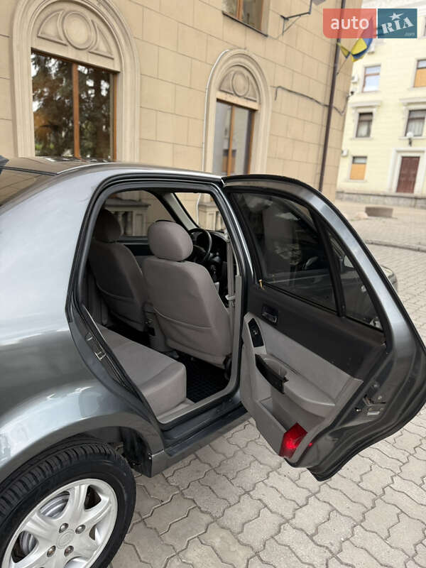 Хэтчбек Geely MR 2007 в Запорожье фото 4 Хэтчбек Geely MR 2007 в Запорожье