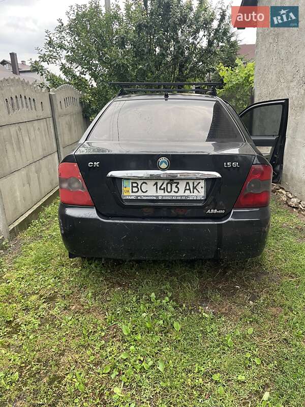 Хетчбек Geely MR 2008 в 