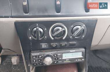 Хетчбек Geely MR 2007 в 