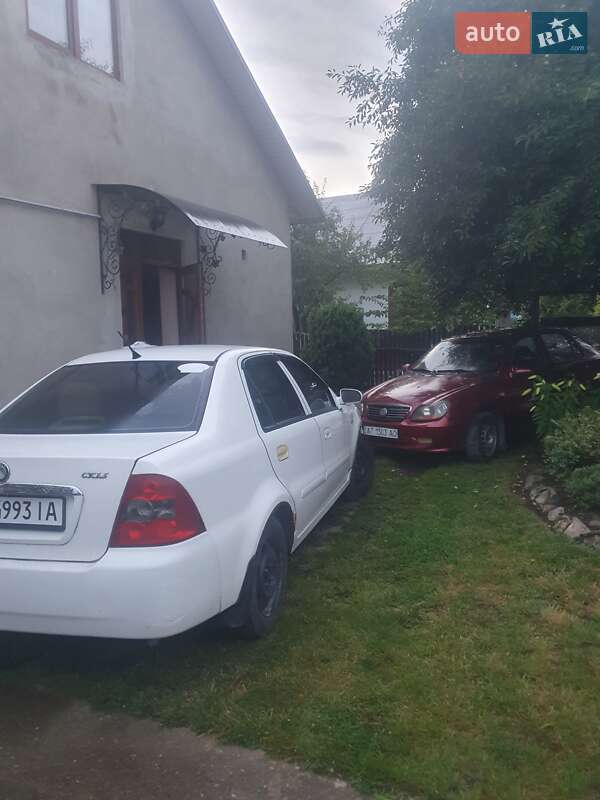 Хетчбек Geely MR 2007 в Снятині