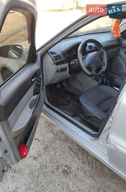 Хэтчбек Geely MR 2008 в 