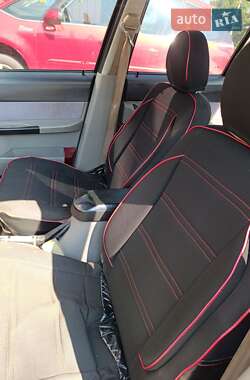 Хэтчбек Geely MR 2008 в 