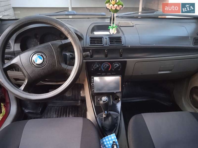 Седан Geely MR 2007 в Славуті