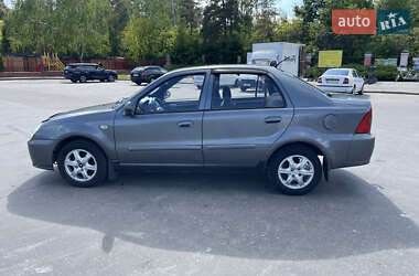 Хэтчбек Geely MR 2010 в 