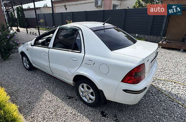 Хетчбек Geely MR 2008 в 
