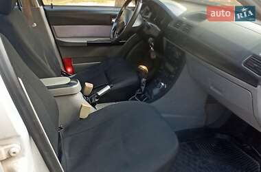 Хэтчбек Geely MR 2008 в 