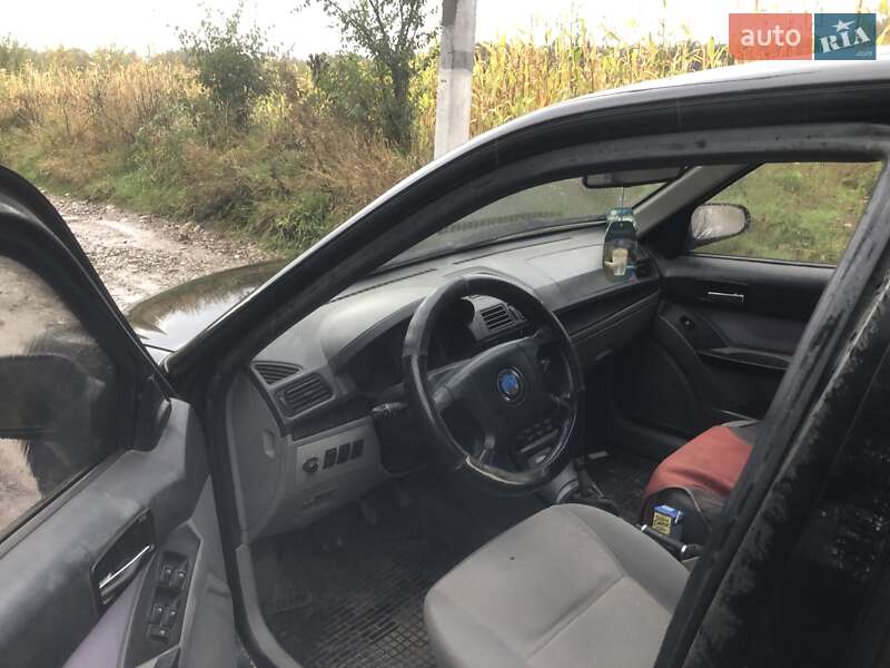 Хэтчбек Geely MR 2008 в Черновцах