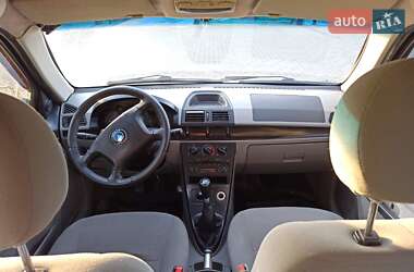 Хэтчбек Geely MR 2008 в 