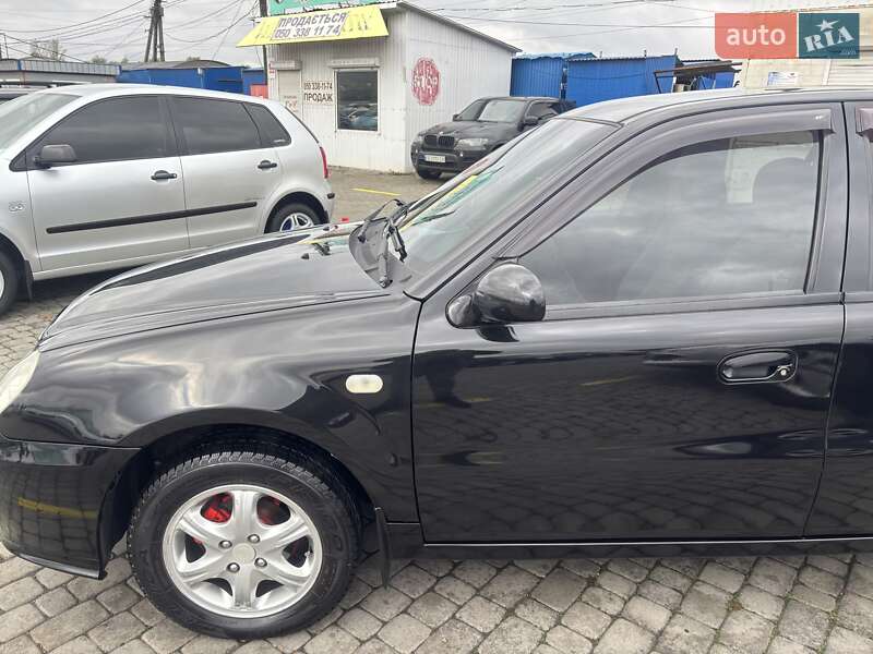 Седан Geely MR 2011 в Чернівцях