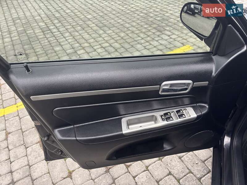 Седан Geely MR 2011 в Чернівцях