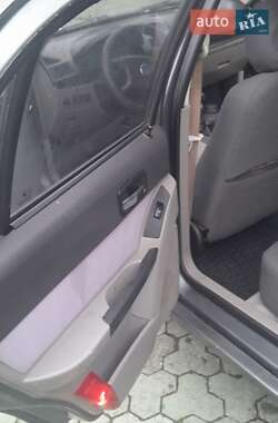 Хетчбек Geely MR 2008 в 