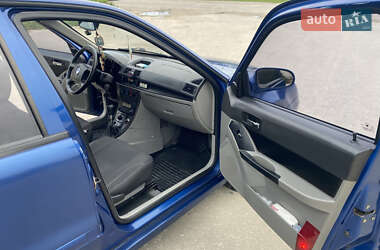 Хетчбек Geely MR 2008 в 