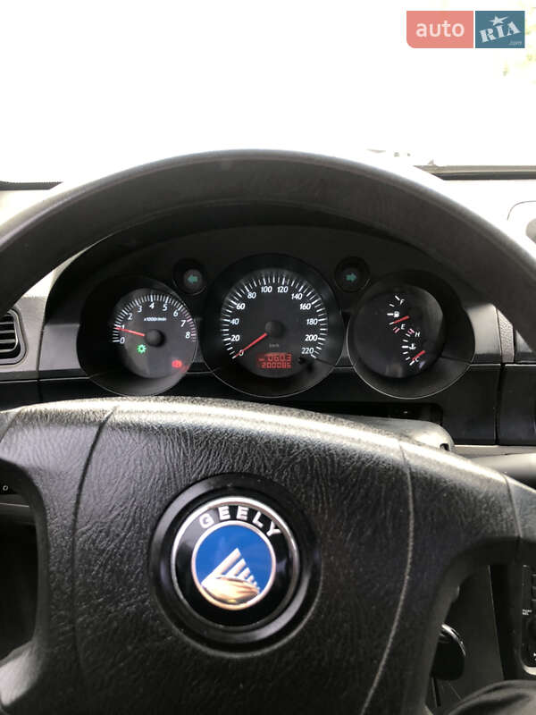 Хэтчбек Geely MR 2008 в Виноградове