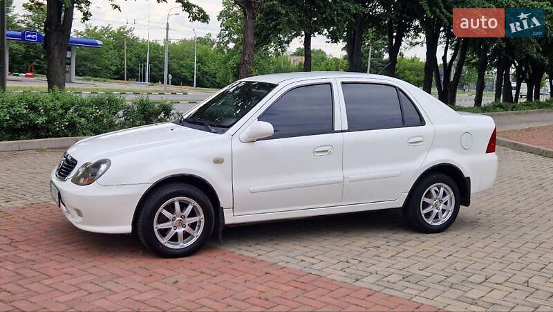 Хэтчбек Geely MR 2009 в Харькове