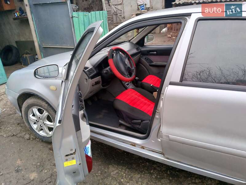 Хэтчбек Geely MR 2007 в Запорожье фото 6 Хэтчбек Geely MR 2007 в Запорожье