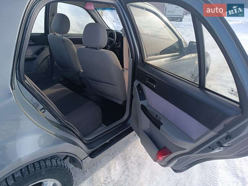 Седан Geely MR 2007 в Деражне