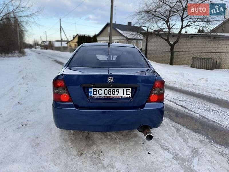 Седан Geely MR 2008 в Луцке