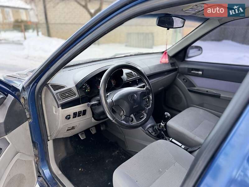 Седан Geely MR 2008 в Луцке