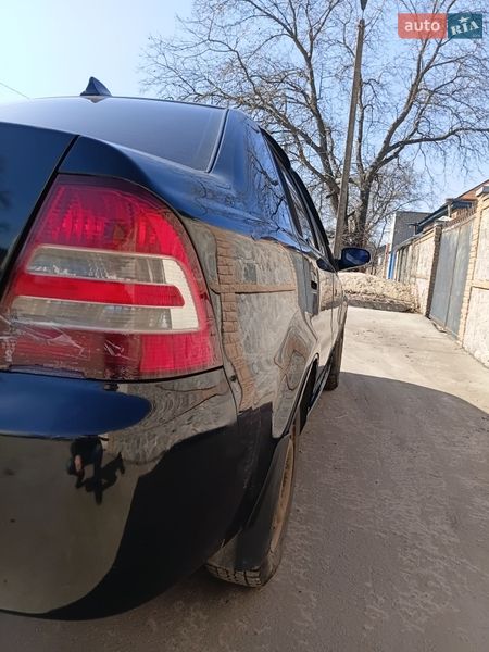 Седан Geely MR 2014 в Краснограде