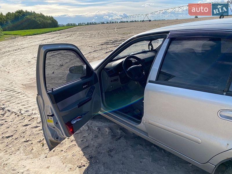Хэтчбек Geely MR 2008 в Ирпене