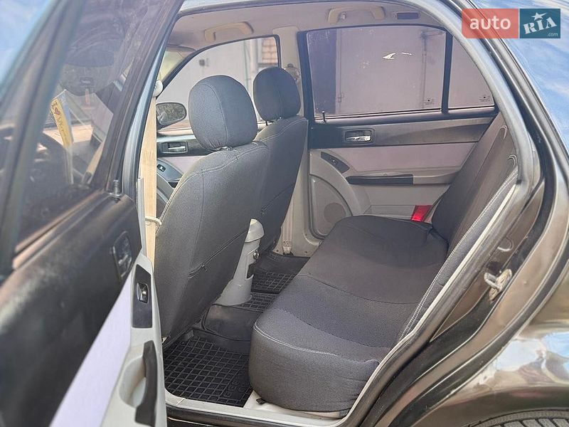 Хэтчбек Geely MR 2008 в Вознесенске