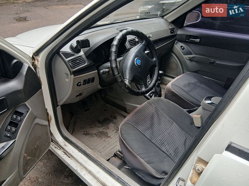 Хетчбек Geely MR 2007 в Дніпрі фото 6 Хетчбек Geely MR 2007 в Дніпрі