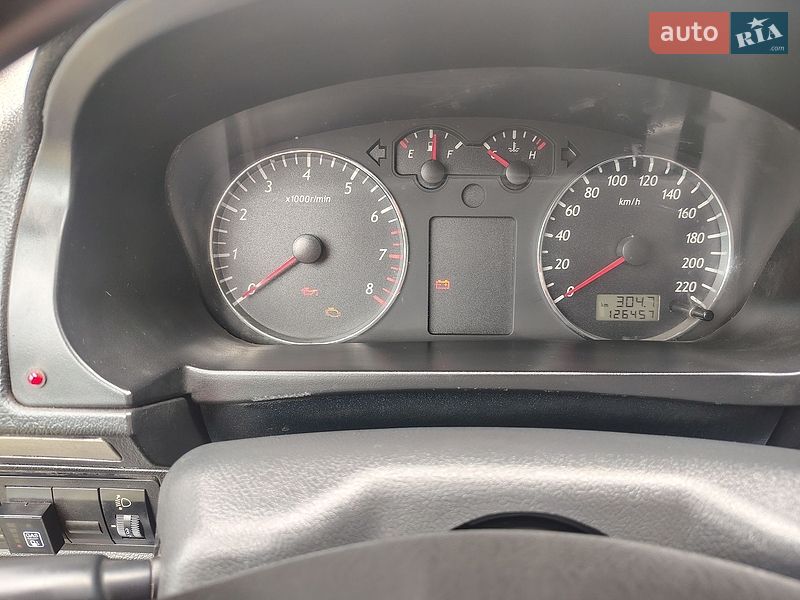 Седан Geely MR 2010 в Павлограді
