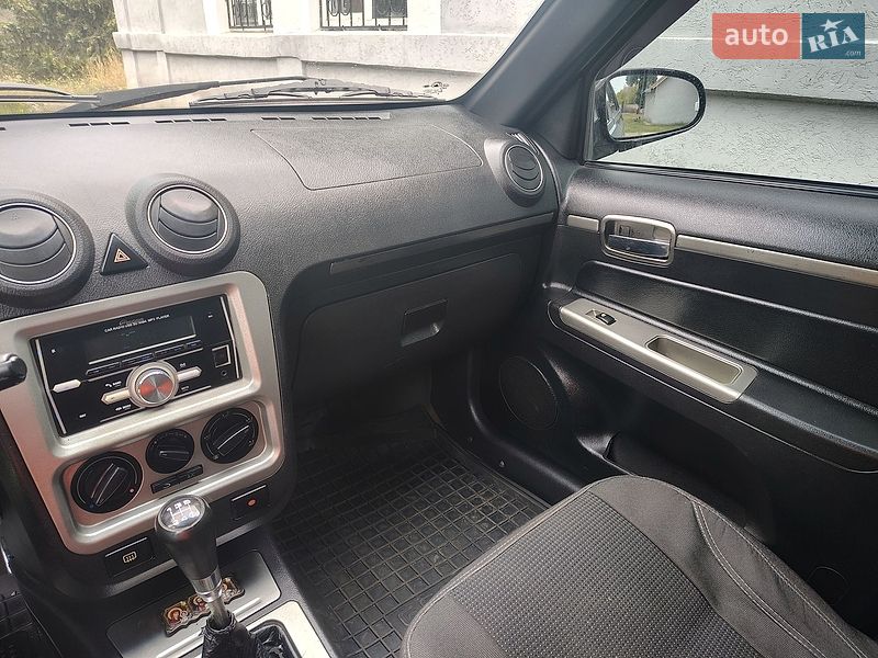 Седан Geely MR 2010 в Павлограді