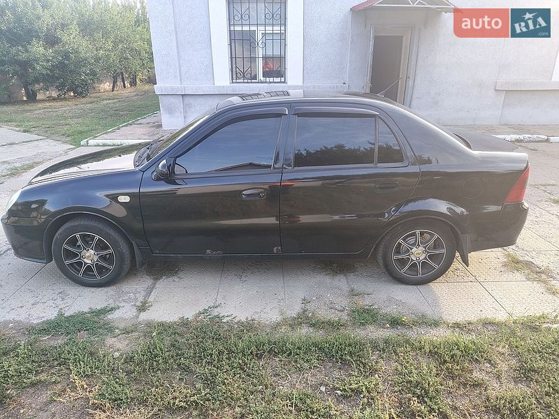Седан Geely MR 2010 в Павлограді