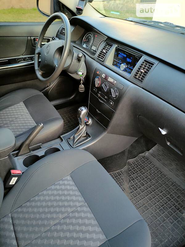 Седан Geely SL 2012 в Иванкове