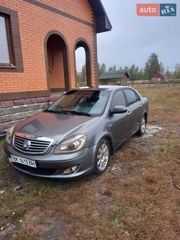 Geely SL 2012