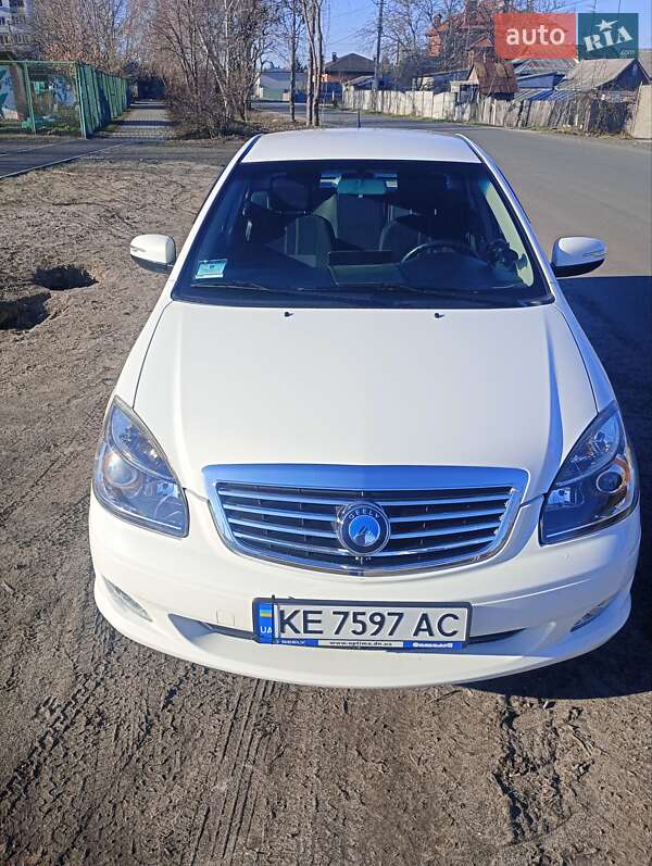 Geely SL 2012