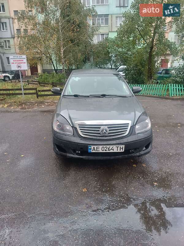 Geely SL 2011
