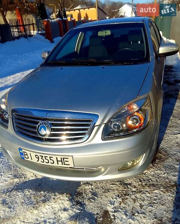 2013 Geely SL, VIN LB37844S2DX012230:plate — zdjęcie 1 (autoria)