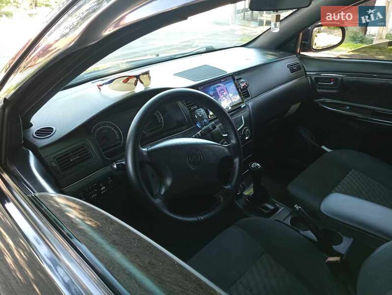 Седан Geely SL 2011 в Ромнах