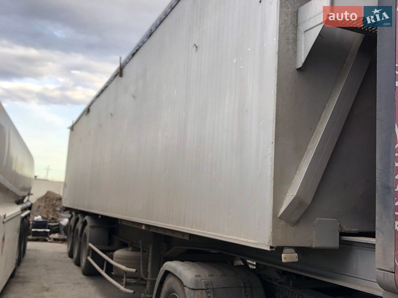 Зерновоз - напівпричіп General Trailers GT Optiliner 2001 в Львові