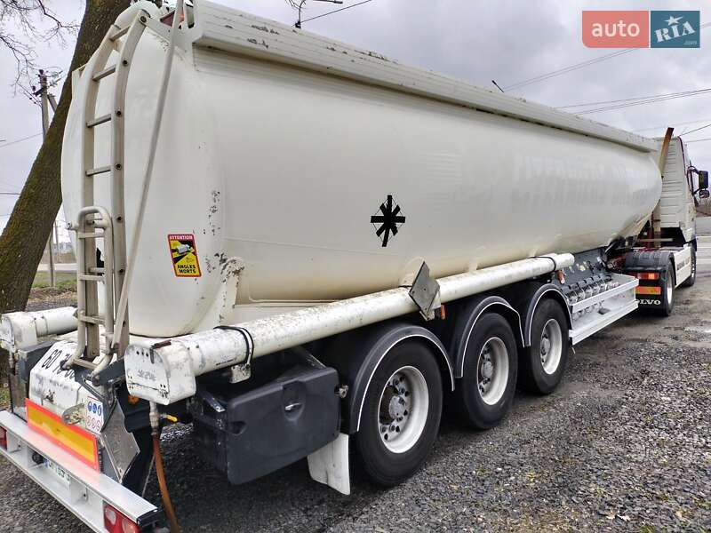 Цистерна напівпричіп General Trailers SYY 2003 в Луцьку