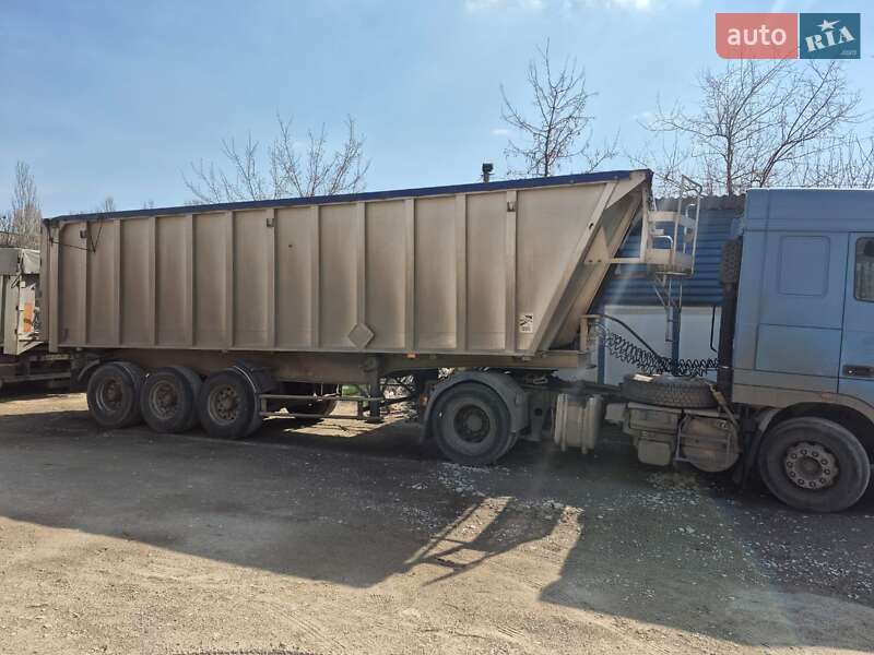 Самоскид напівпричіп General Trailers TF 34CZ 2002 в 