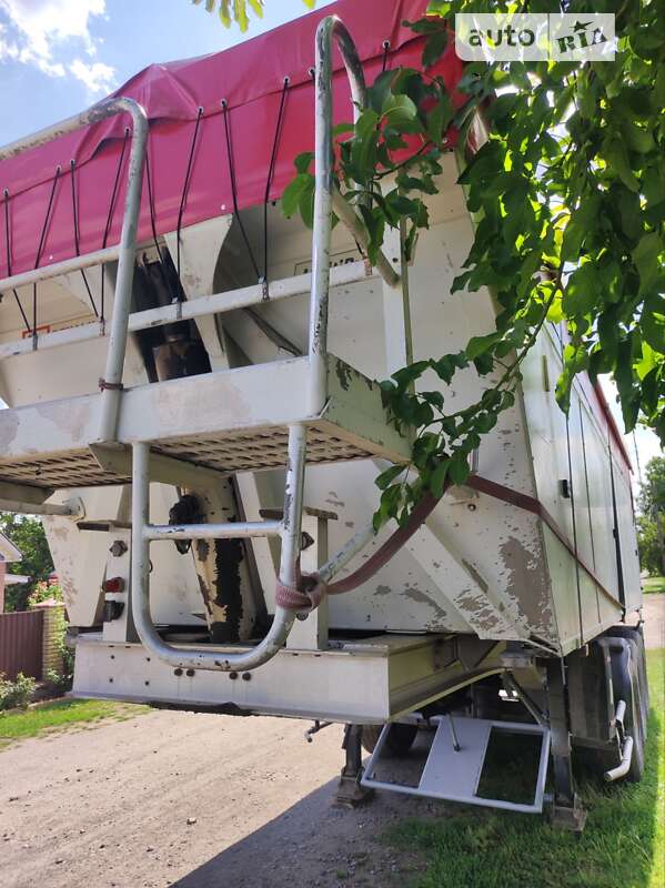 Самосвал полуприцеп General Trailers Trailers 2001 в Гайсине
