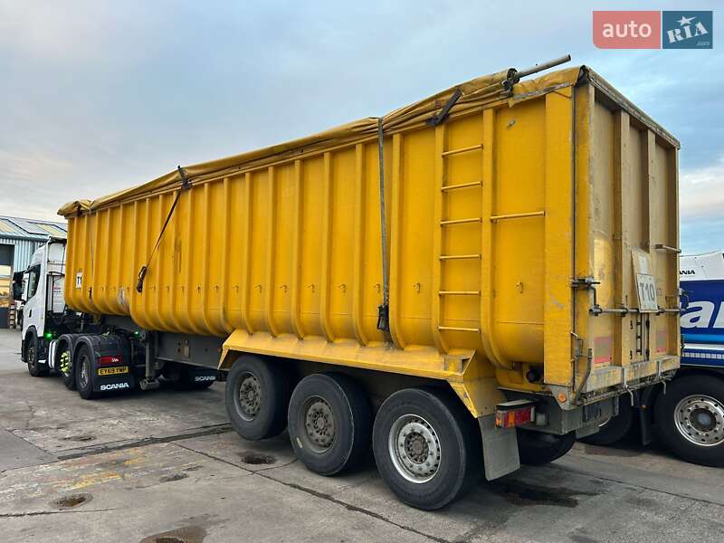 Самоскид напівпричіп General Trailers Trailers 2002 в Бучачі