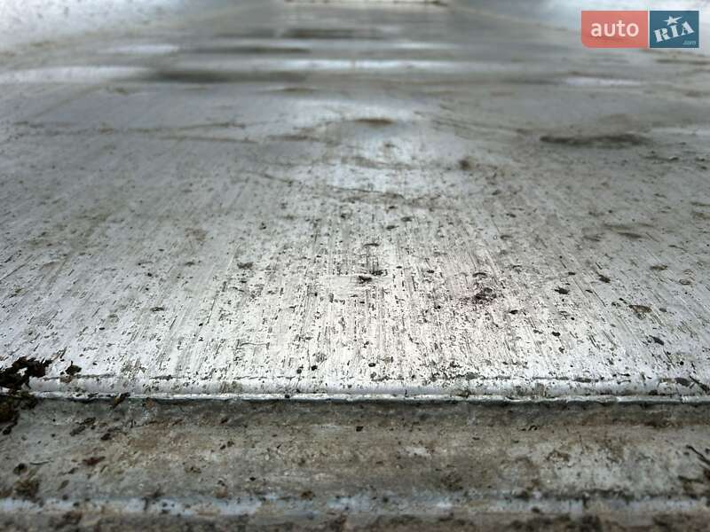 Самоскид напівпричіп General Trailers Trailers 2002 в Бучачі