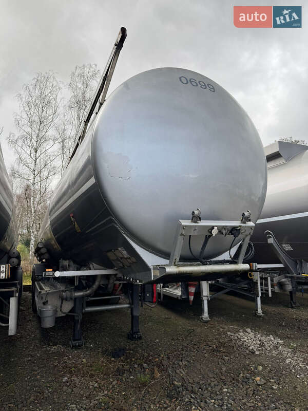 Цистерна полуприцеп General Trailers Trailers 1998 в Виннице