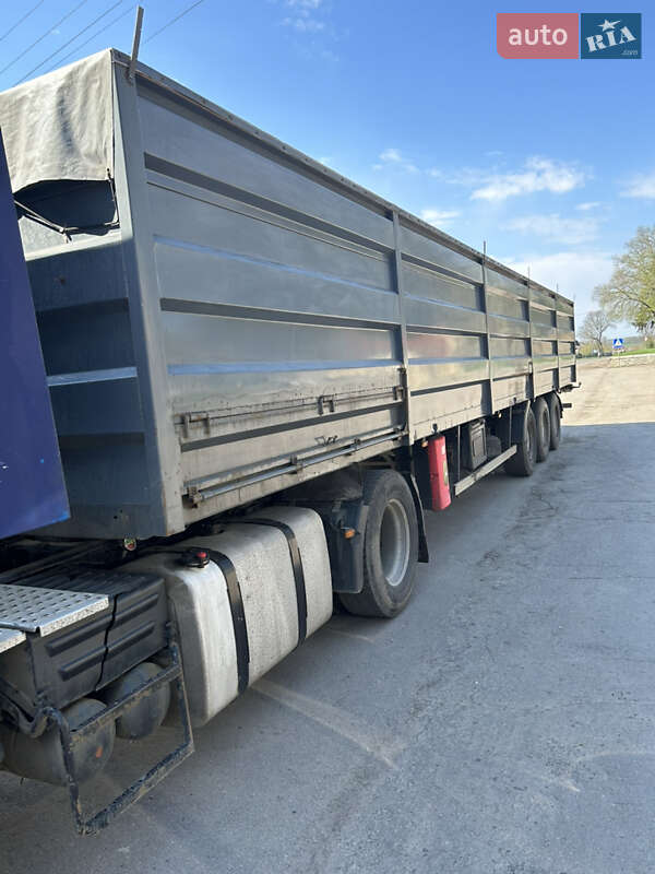 Бортовий напівпричіп General Trailers TX 2003 в Жашківу