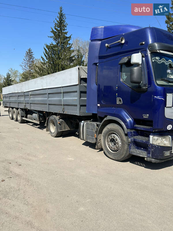 Бортовий напівпричіп General Trailers TX 2003 в Жашківу