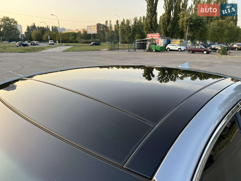 Седан Genesis G70 2019 в Киеве