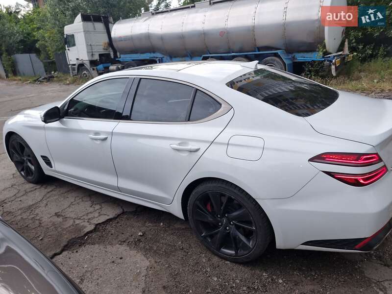 Седан Genesis G70 2022 в Киеве