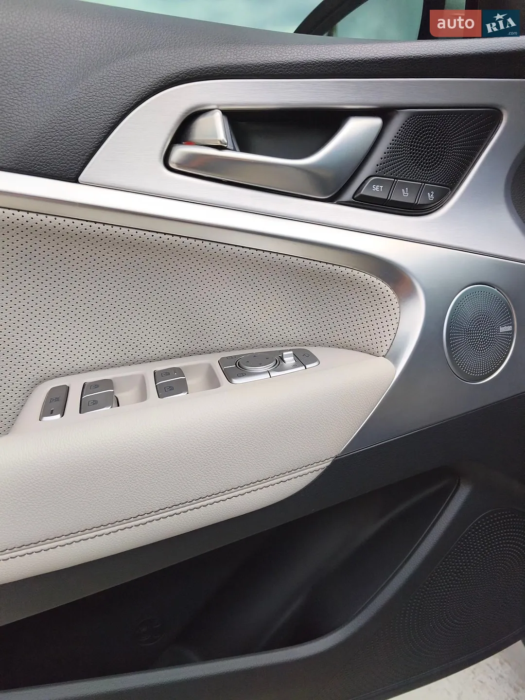 2019 Genesis G70 - мініатюра 33